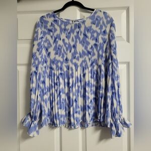 Nine West-NWOT-Blue/White Blouse with Accordian Top and Loose Fit Bottom- Size M